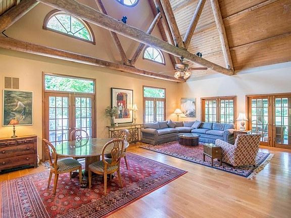 Open Kitchen, Dining & Family Area