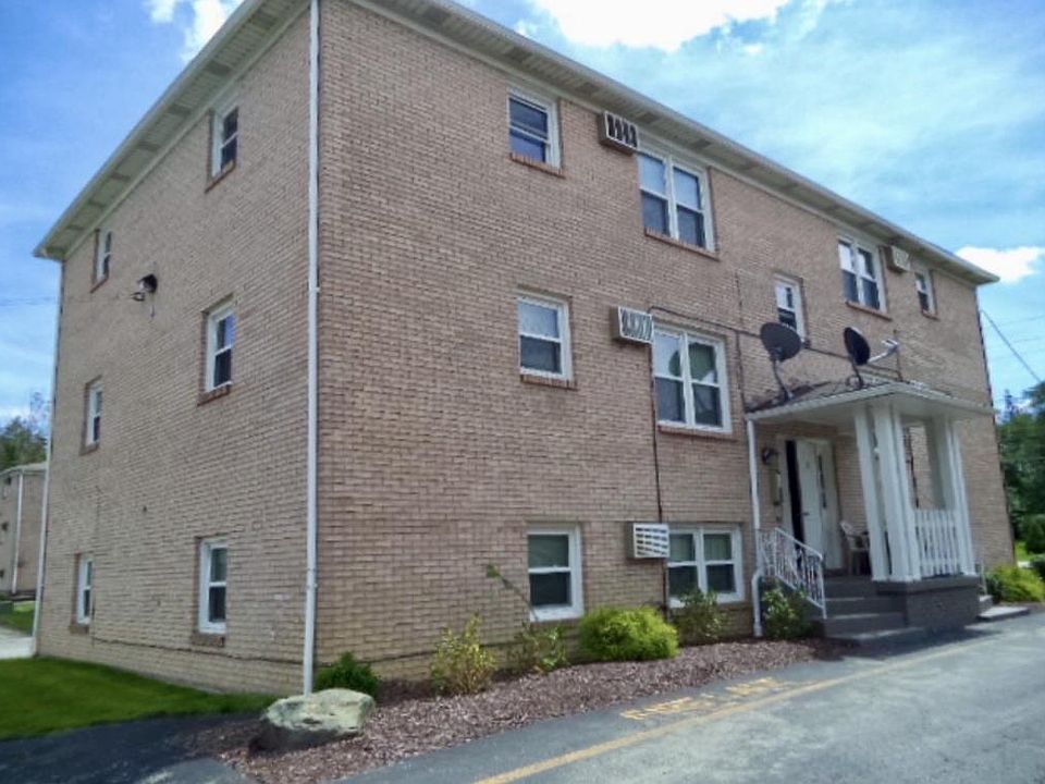 1st image of 66 Washington Blvd APT 4