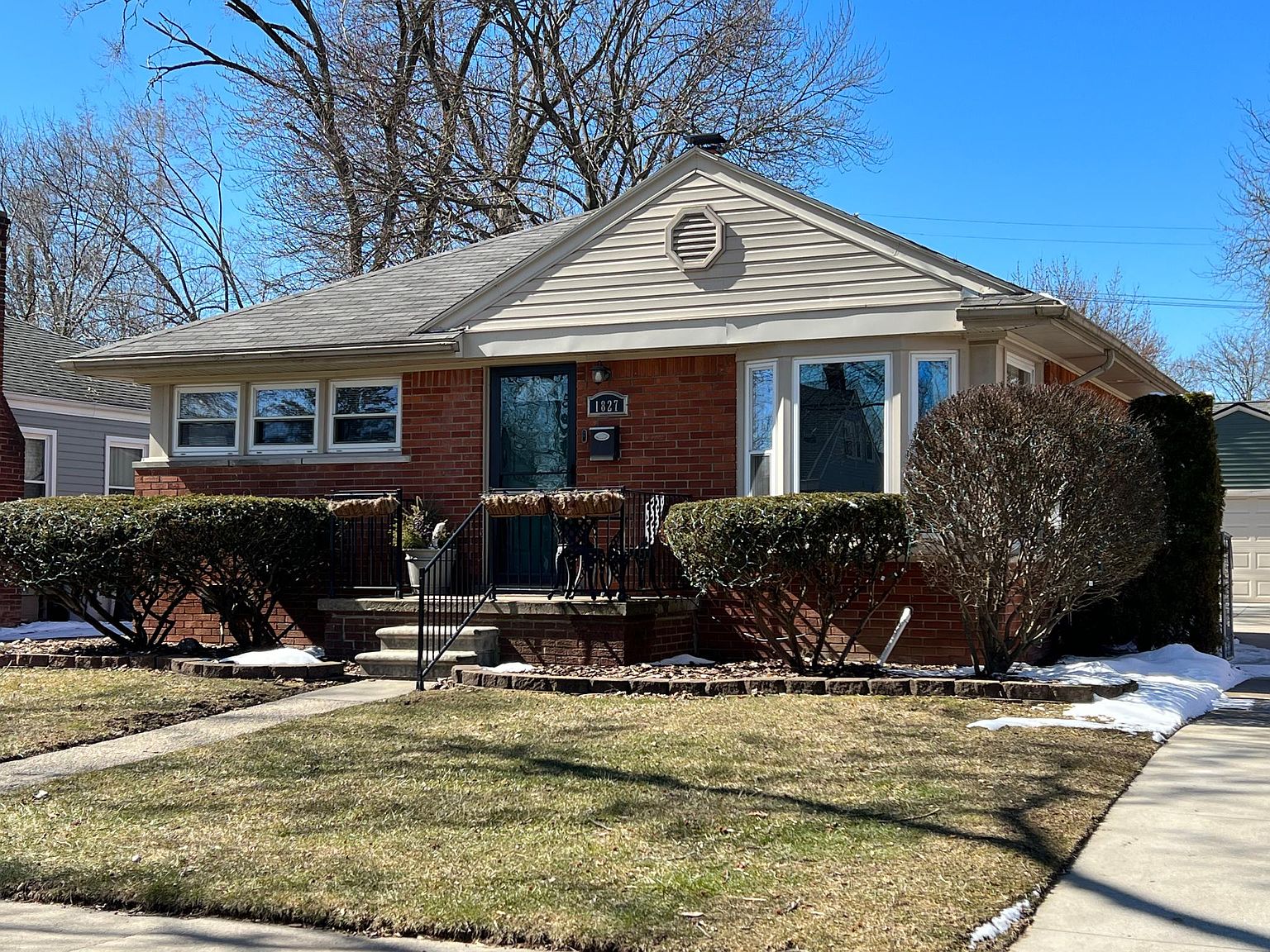 1827 Oakshire Ave, Berkley, MI 48072 Zillow