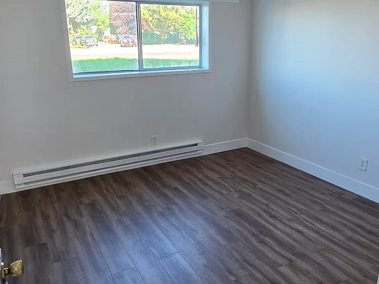 310 Moonlite Dr #8 — Photo 1