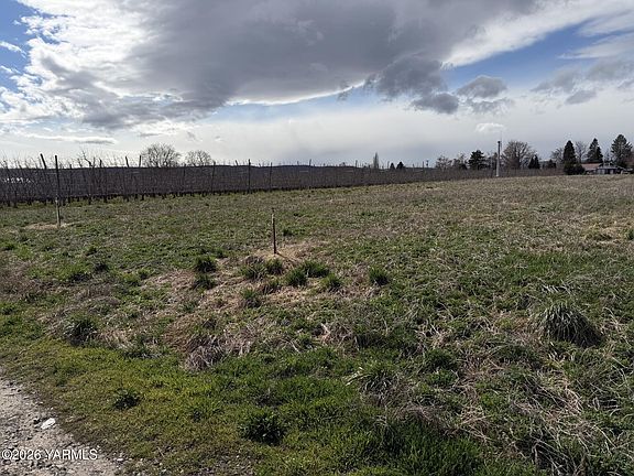 2nd image of Nna W Nelson Rd