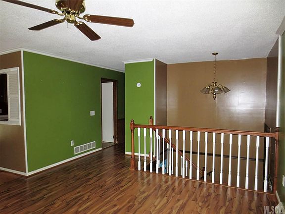 3rd image of 157 Doncaster Dr