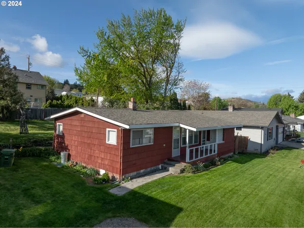 2106 E 13th St, The Dalles, OR 97058