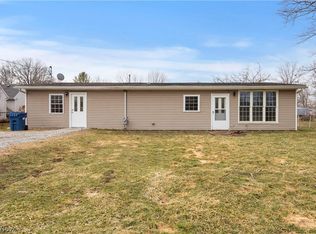 12452 Island Rd, Grafton, OH 44044