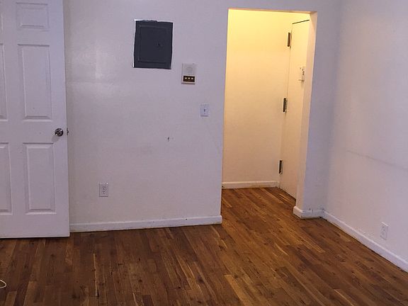 5th image of 105 Lefferts Pl APT D4