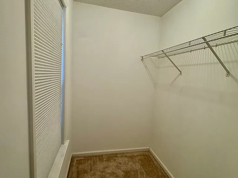 1117 Creek Haven Dr — Photo 45