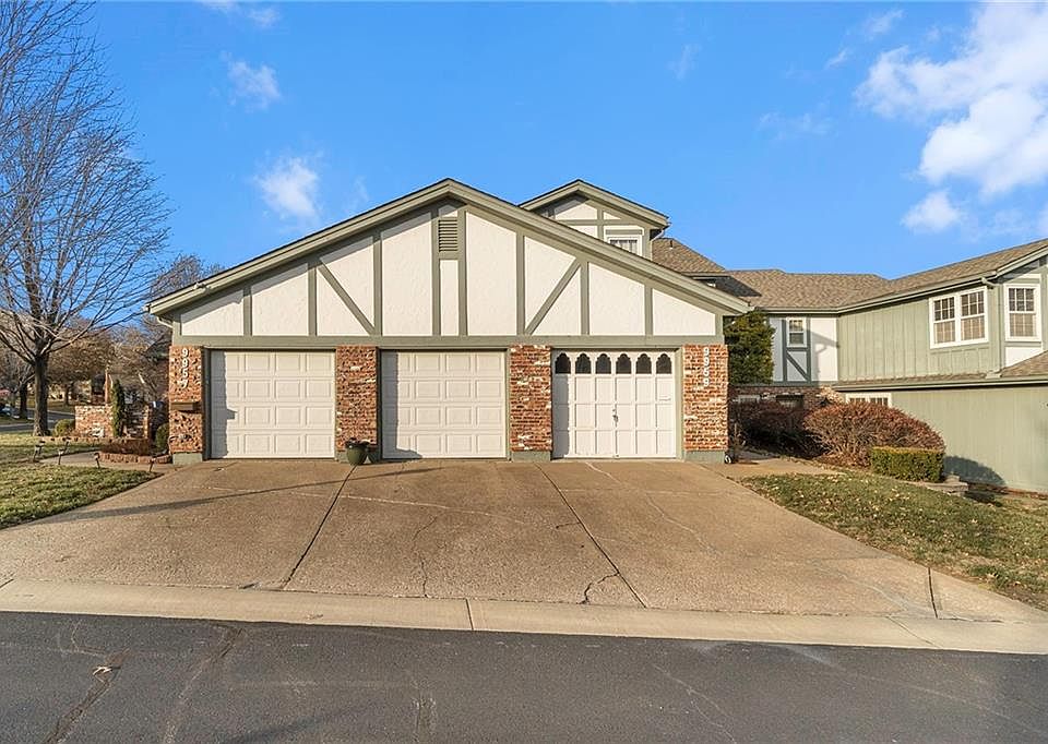 9959 Edelweiss Cir, Merriam, KS 66203 MLS 2414171 Zillow