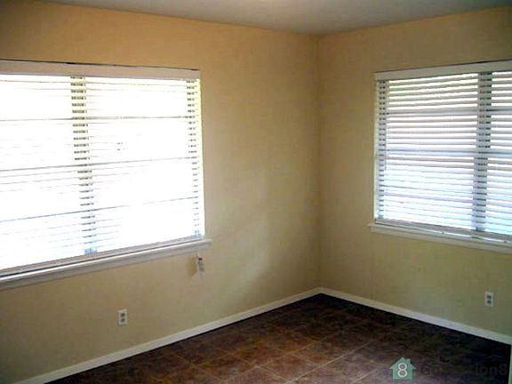 3rd image of 4825 Darko Dr