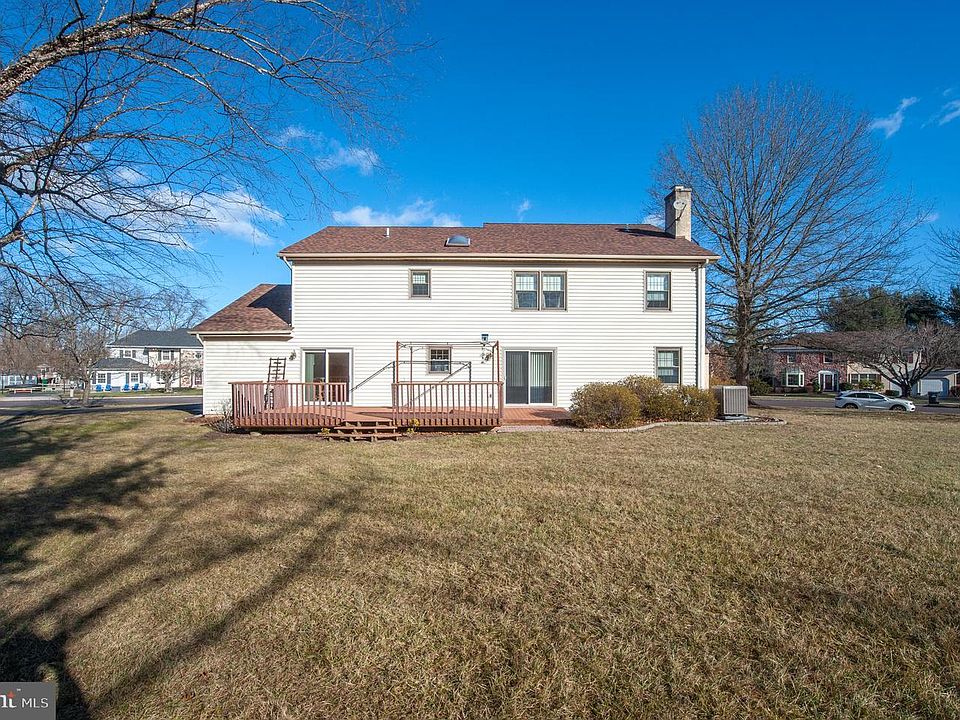 1016 Winding River Ln, Phoenixville, PA 19460 | Zillow