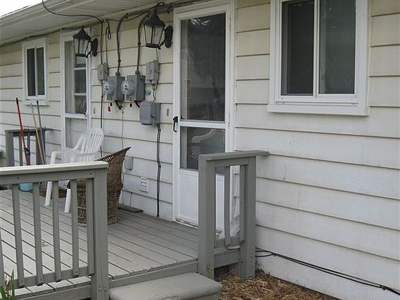 246 Drahner lighted rear entrance small