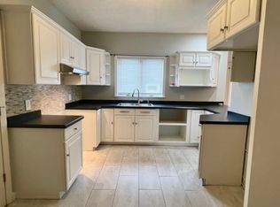 416 Whipple St #1, Fall River, MA 02724