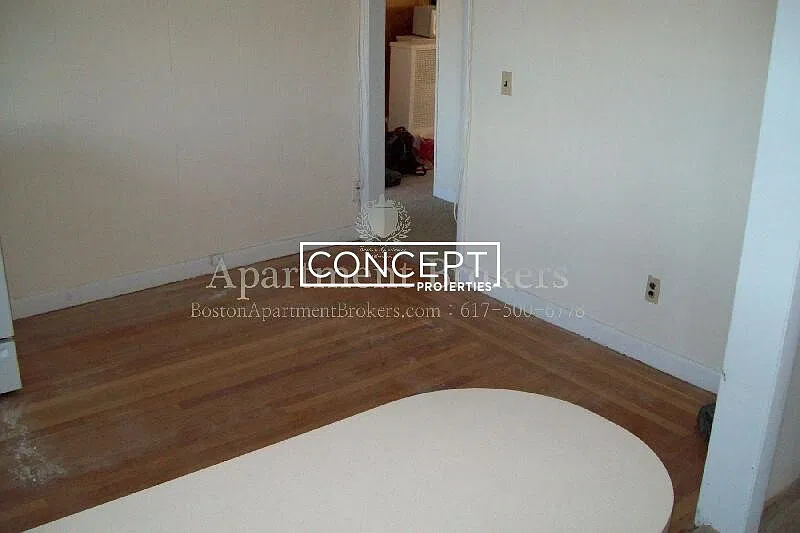 1135 Commonwealth Ave — Photo 3