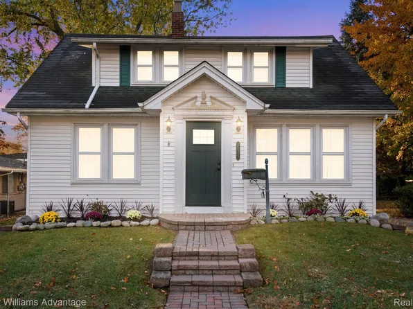 35517 Glenwood Rd, Wayne, MI 48184