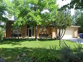 1st image of 2911 E Oakview Cir