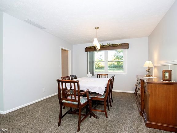 5th image of 6885 Grant Dr
