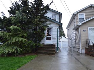 134 Hawthorne Ave, Floral Park, NY 11001