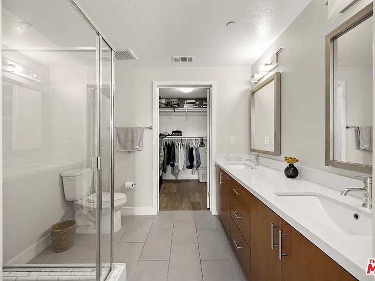 13337 Beach Ave #406 — Photo 12
