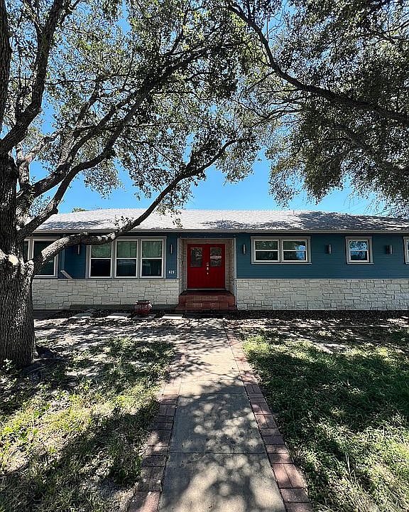1st image of 629 Santa Monica Pl