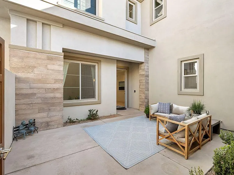 2802 Retreat Cir — Photo 26