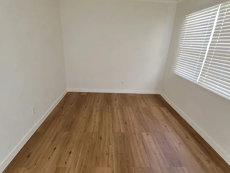 1900 Marine Avenue 15103 St — Photo 8