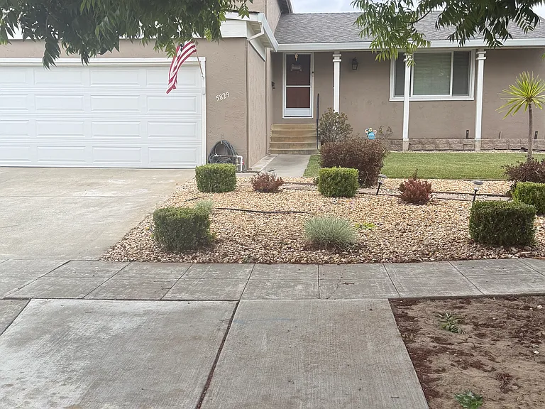 5829 Falon Way — Photo 3