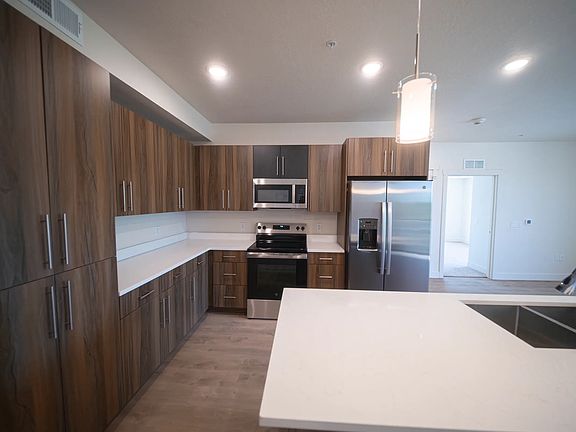 3rd image of 6121 S Highland Dr #202