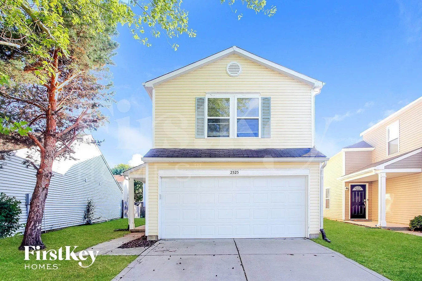 4 bed, 2.5 bath, 1897 sqft, $2,150 — Photo 1