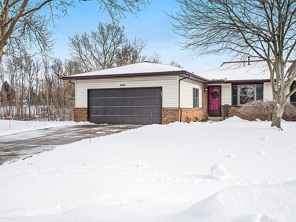 4th image of 2047 Terrace Van Dr NE #88