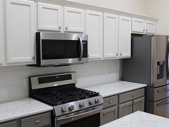 3rd image of 8435 Miramar Way #203