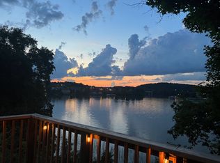 651 S Austin Springs Rd, Johnson City, TN 37601