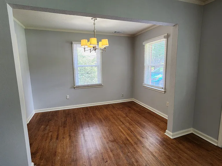 1355 Dearing Rd — Photo 7