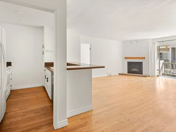 8740 Tuscany Ave APT 202, Playa Del Rey, CA 90293