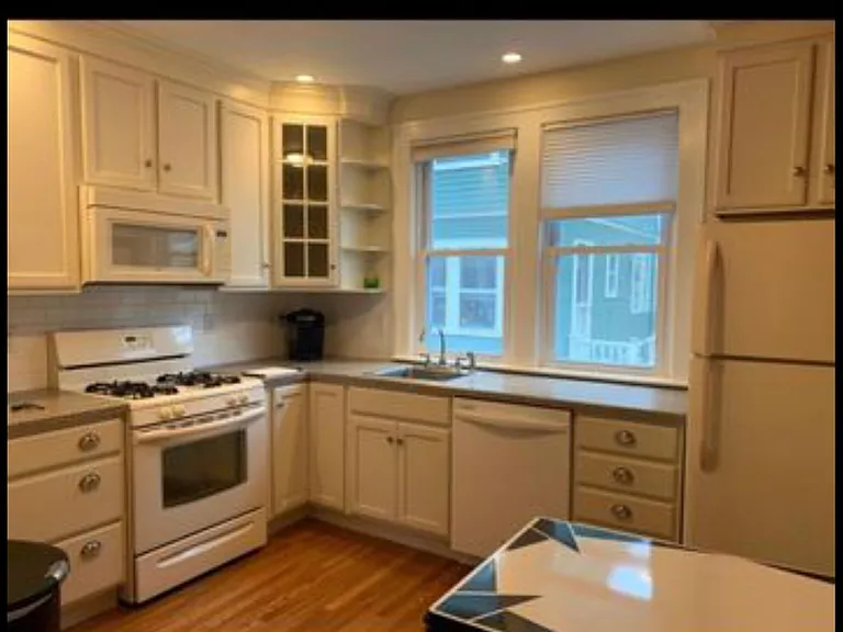 364 Woodward Ave #2 — Photo 3