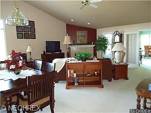 5th image of 17 Blue Lantern Dr #17