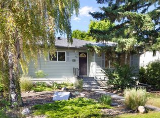 69 NE Winslow Cres SW, Calgary, AB T3C 2R3