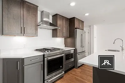 3 bed, 2.0 bath, $5,000 — Photo 4