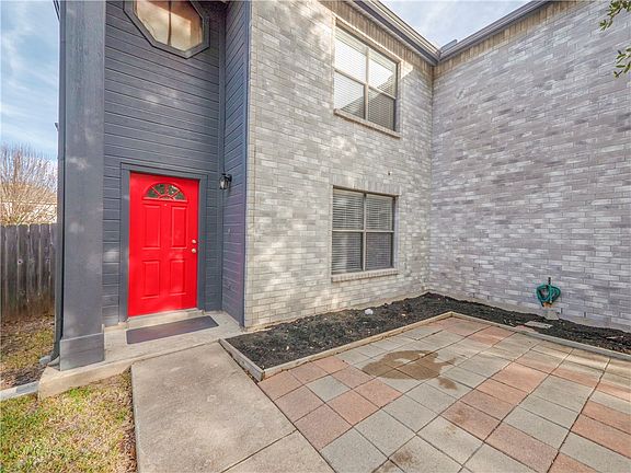 4th image of 2602 Glen Field Dr