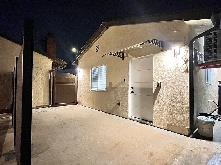 13794 Marchant Ave — Photo 8