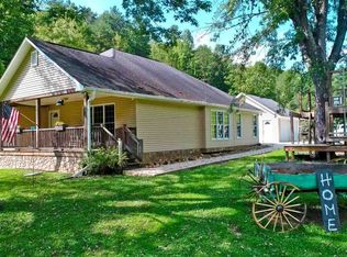 2397 Lower Rinehart Rd, Dandridge, TN 37725