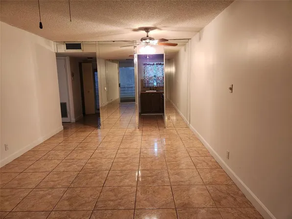 9601 Sunrise Lakes Boulevard #208, Sunrise, FL 33322