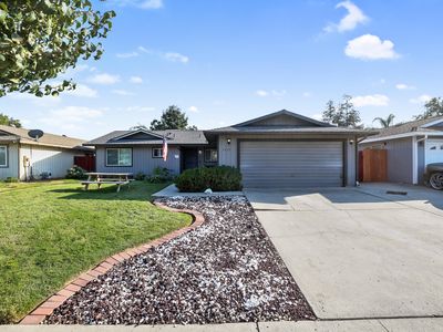 1425 E Cypress Ave, Tulare, CA, 93274