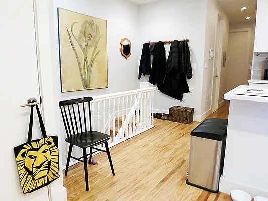 Rented by MNS | media 2