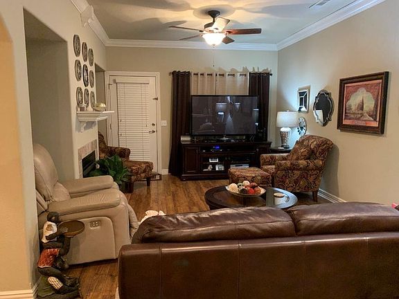 4th image of 2806 Valley West Ct