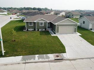4246 Indiangrass Rd, Grand Island, NE 68803