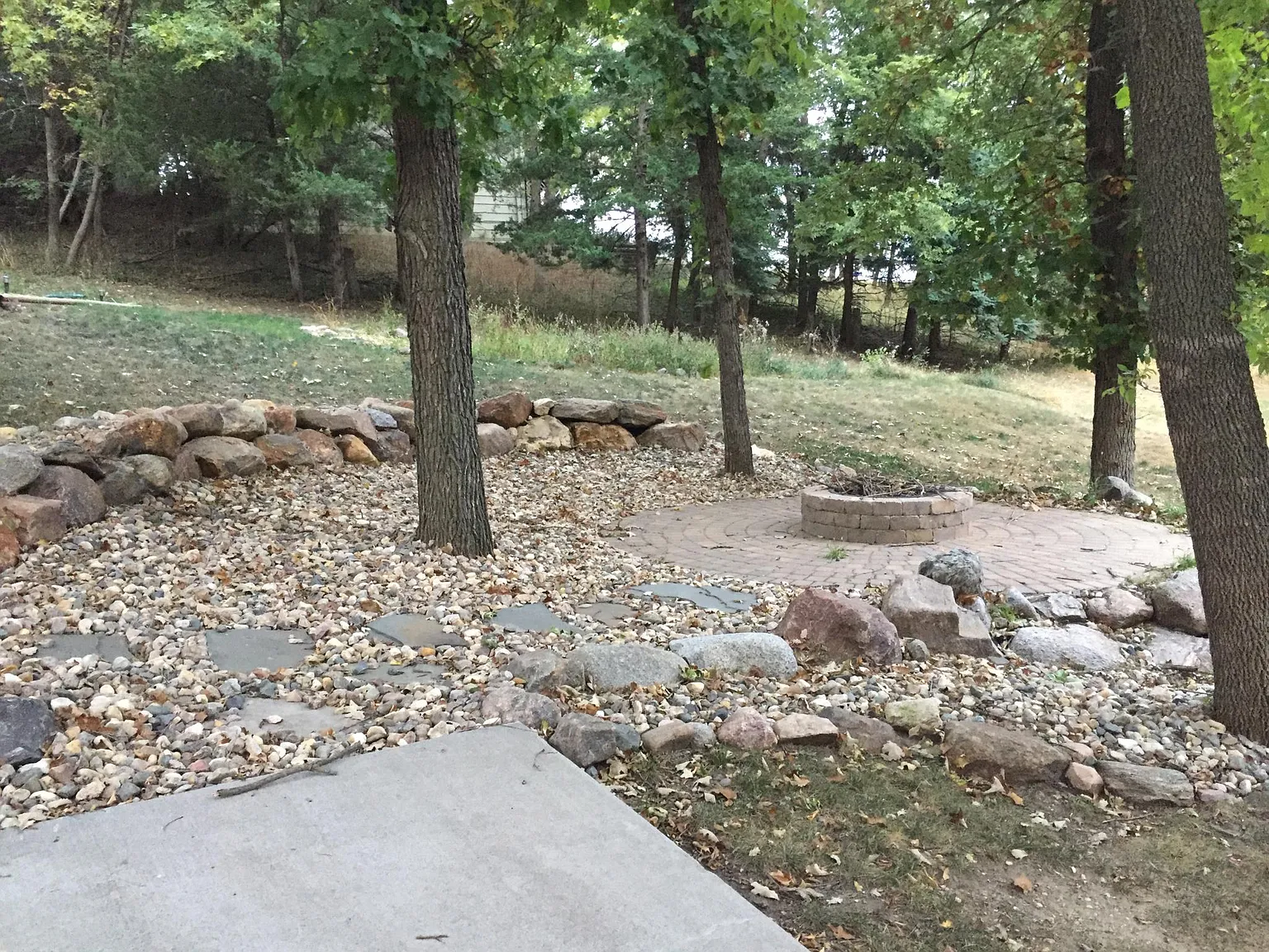 144 Acorn Dr — Photo 3