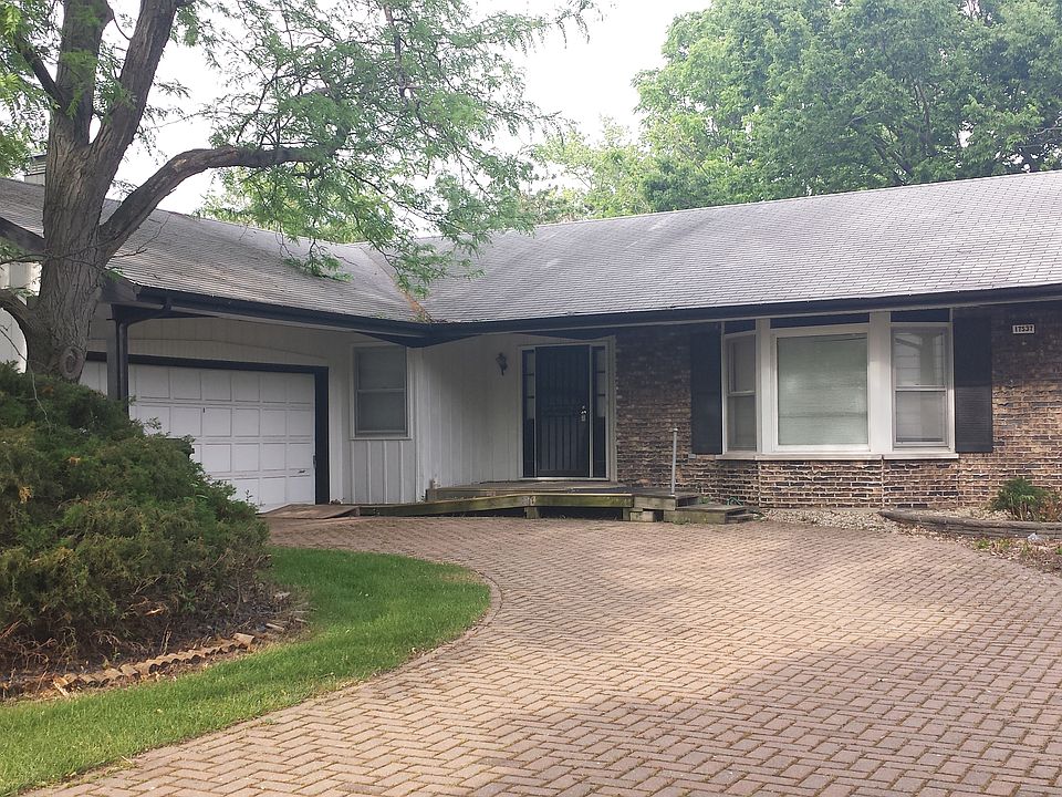 1st image of 17537 Willow Ave