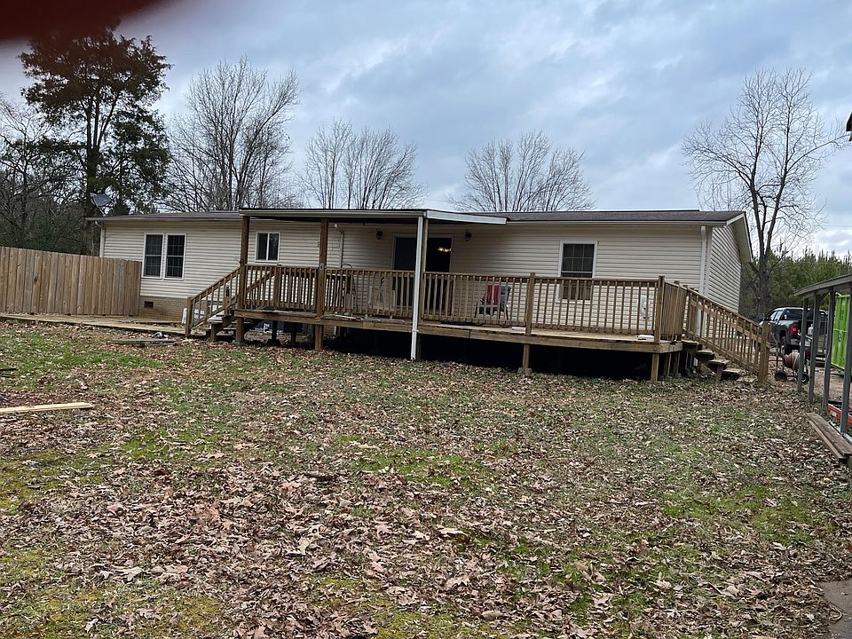 2nd image of 525 Bud Ln