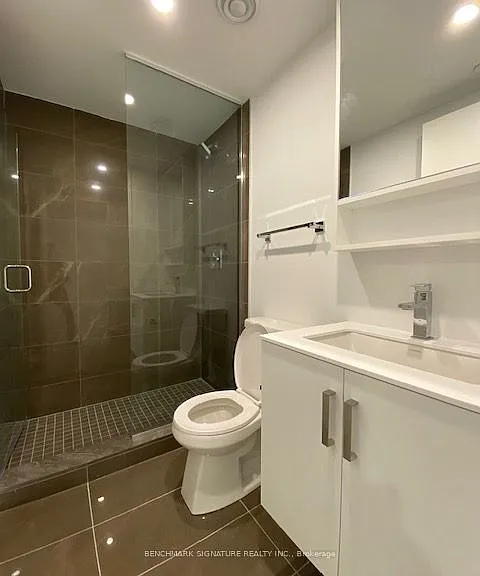 88 Queen St E #2515 — Photo 9