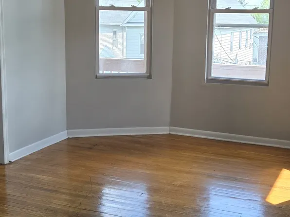 558 S 7th Ave APT 1, Mount Vernon, NY 10550