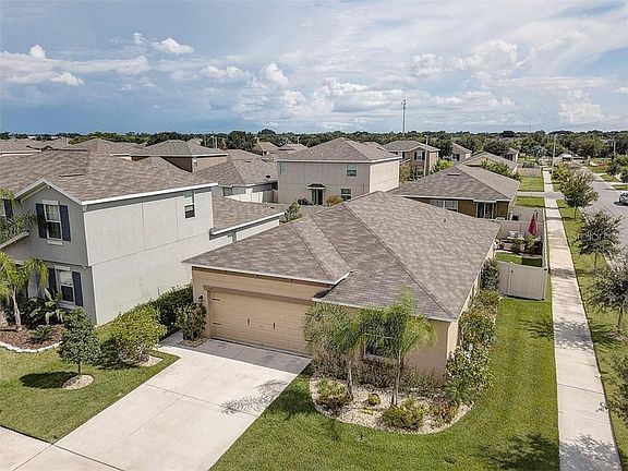 2nd image of 1501 Redmond Brook Ln